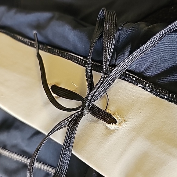 De Soto women's short, short triathlon shorts. Black and tan.‎ SIZE SMALL - Picture 5 of 10